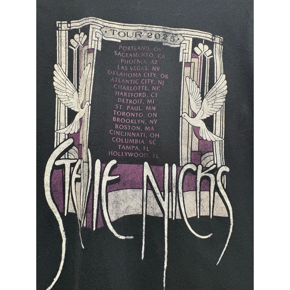 Stevie Nicks 2025 Tour Dancing Doves T-Shirt Size M Unisex - Picture 3 of 4
